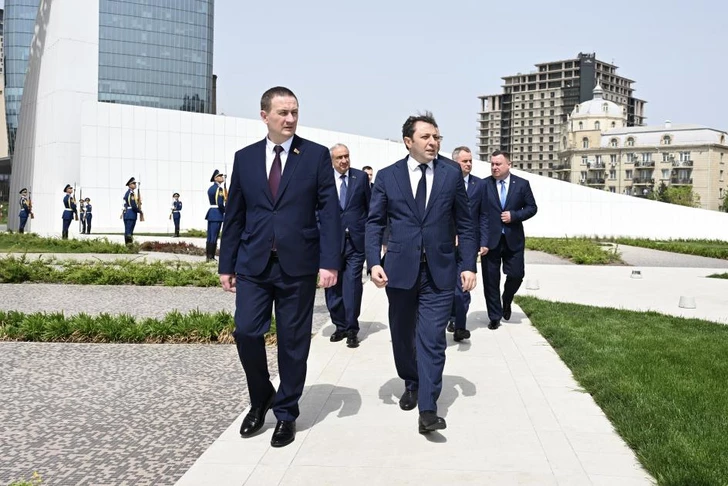 Media.az - Новости Азербайджана - Премьер-министр Беларуси посетил Парк Победы в Баку