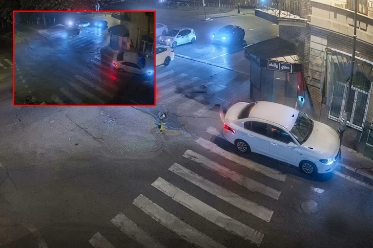 Ночное ДТП на перекрестке в Баку вывело из строя светофор