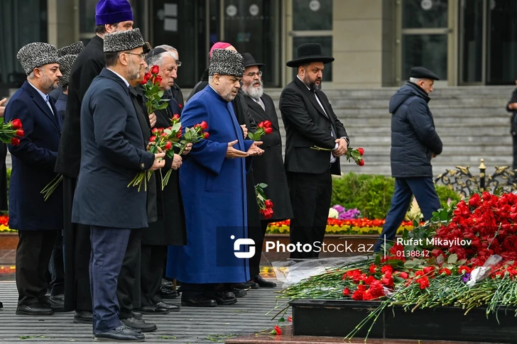 Media.az - Новости Азербайджана - Официальные лица государства и правительства чтят память жертв Ходжалинского геноцида
