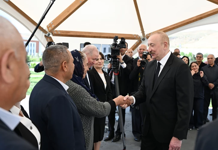 Media.az - Новости Азербайджана - Президент и первая леди совершили поездку в Джебраильский район