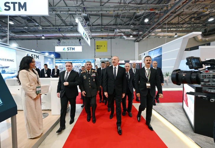 Media.az - Новости Азербайджана - Президент Ильхам Алиев ознакомился с V выставкой ADEX-2024 и выставкой Securex Caspian