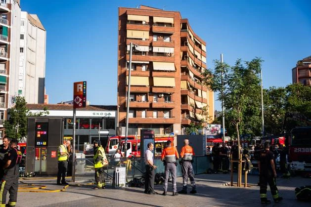 Media.az - Новости Азербайджана - Пожар в поезде метро Барселоны: более 130 пострадавших, движение остановлено