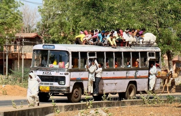 В ДТП в Индии погибли 40 человек