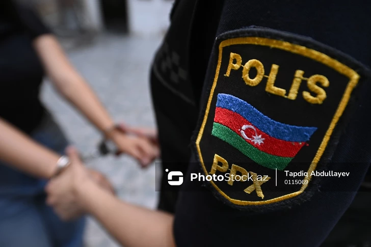 Трое сотрудников маркета в Баку задержаны за кражу электрических кабелей