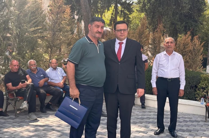 Media.az - Новости Азербайджана - Семьям, переселившимся сегодня в Ходжавендский и Шушинский районы, вручены ключи от новых домов