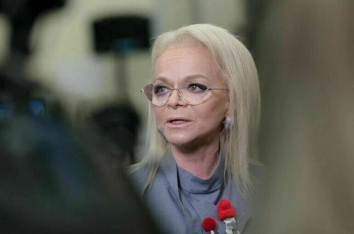 Лариса Долина подала иск на крупную сумму к мошенникам, заставившим ее продать квартиру