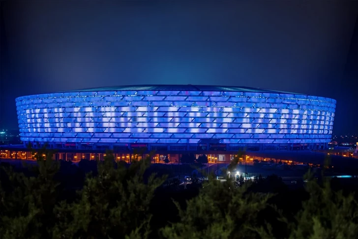 Media.az - Новости Азербайджана - Эмблему ЧМ по футболу U-20 2027 года показали на знаковых объектах Баку