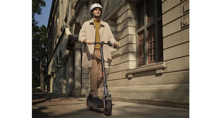 Компания Xiaomi представила свой новый инновационный электросамокат — Xiaomi Electric Scooter 5 Max