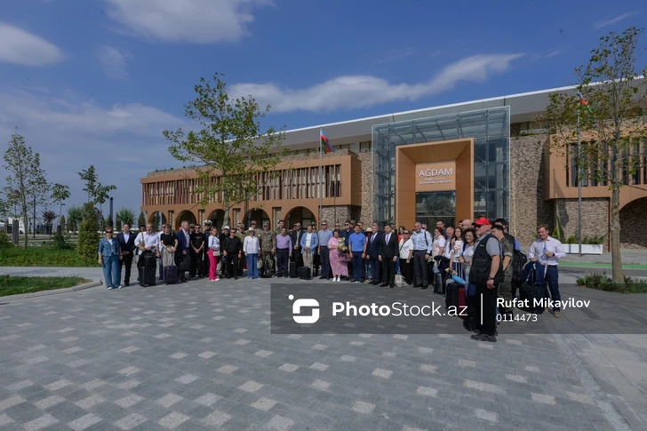 Media.az - Новости Азербайджана - Аккредитованные в Азербайджане дипломаты возвращаются из Агдама в Баку на скоростном поезде