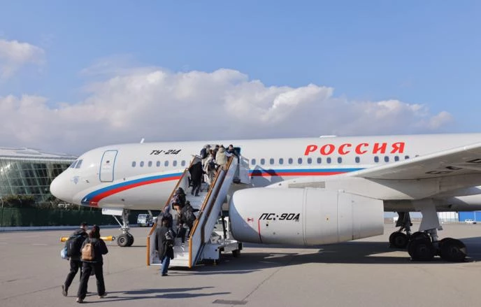 Вылетевший из Азербайджана спецборт МЧС РФ с покинувшими Иран россиянами прибыл в «Жуковский»