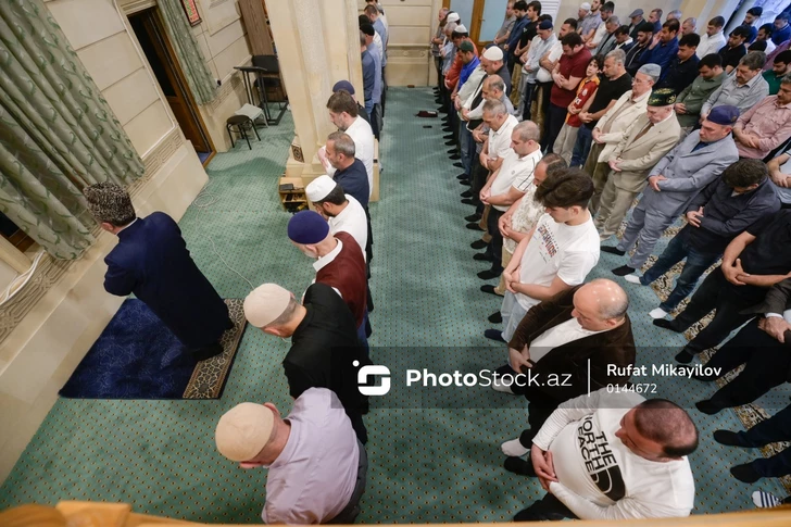 Media.az - Новости Азербайджана - В бакинских мечетях совершается намаз по случаю праздника Гурбан