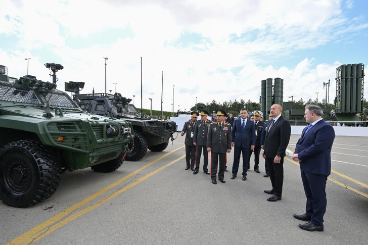 Media.az - Новости Азербайджана - Президент Ильхам Алиев ознакомился с выставками ADEX 2026 и Securex Caspian