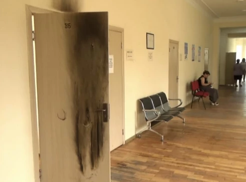 В Гяндже мужчина попытался поджечь поликлинику
