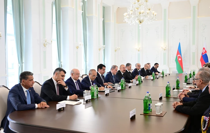 Media.az - Новости Азербайджана - В Шуше состоялась встреча президентов Азербайджана и Словакии в расширенном составе
