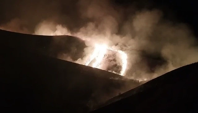 В Шекинском районе Азербайджана ликвидирован пожар в труднодоступной местности