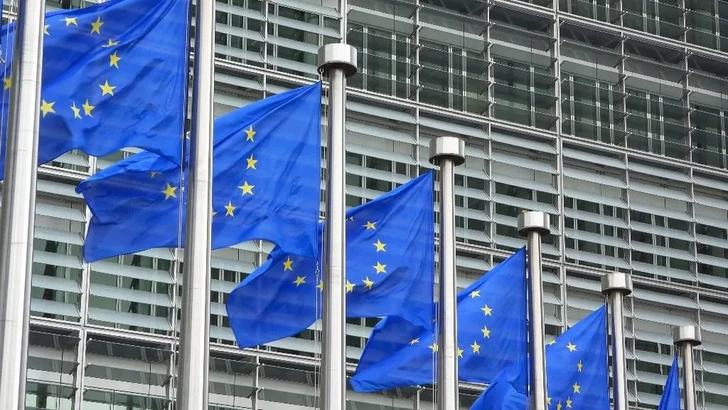 Еврокомиссия ужесточает визовый режим для россиян и предупреждает Китай с Индией