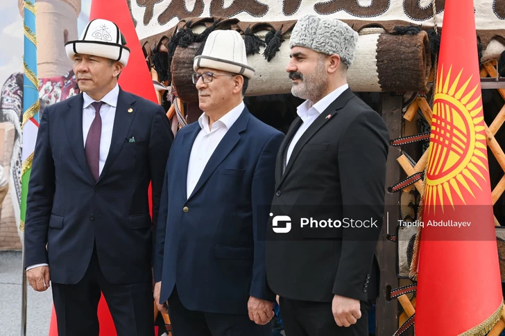 Media.az - Новости Азербайджана - Посольство Кыргызстана организовало ярмарку в честь Новруза в историческом центре Баку