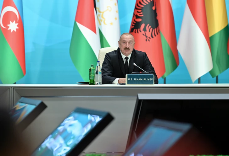 Президент: Нам необходимо продолжать усилия по превращению Азербайджана в транспортный узел