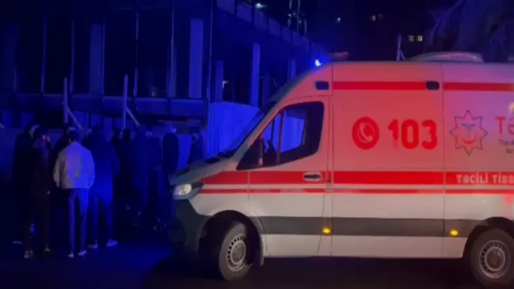 В Сураханах 17-летний подросток напал с ножом на мать: женщина в тяжелом состоянии
