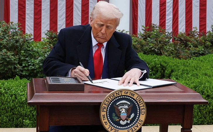 США ввели импортные пошлины в размере 50% на канадские товары