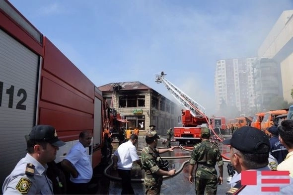 Пожар в ресторане в Баку потушен – ФОТО