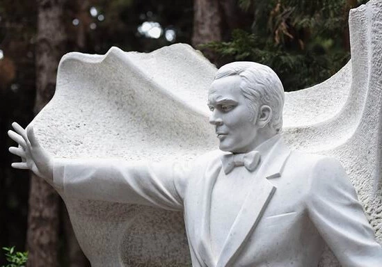 В Баку прошла церемония памяти народного артиста Муслима Магомаева