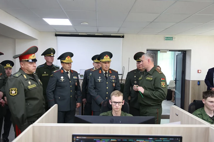 Media.az - Новости Азербайджана - Керим Велиев обсудил с главой Генштаба ВС Беларуси вопросы региональной безопасности