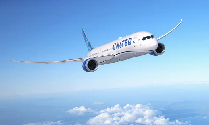 Авиалайнер United Airlines активировал код 7700 над Атлантическим океаном