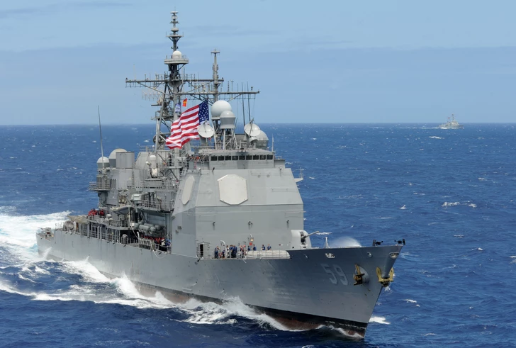 США разместили ракетный крейсер в Аравийском море у побережья Ирана