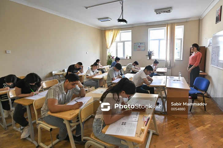 В Азербайджане объявлен прием учащихся в школы с новой профильной моделью обучения