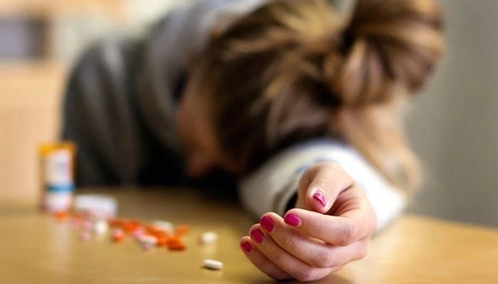 Молодая девушка из Сумгайыта пыталась покончить с собой, наглотавшись таблеток