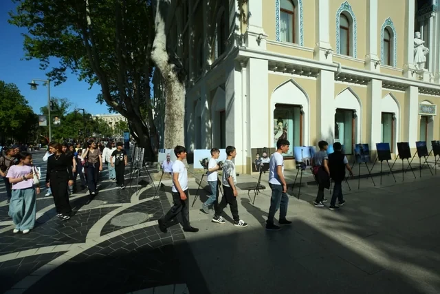 Media.az - Новости Азербайджана - В центре Баку прошла выставка фотографий о минном загрязнении и судьбах людей