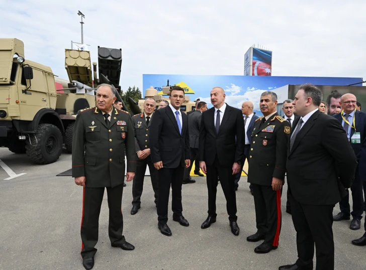 Media.az - Новости Азербайджана - Президент Ильхам Алиев ознакомился с V выставкой ADEX-2024 и выставкой Securex Caspian