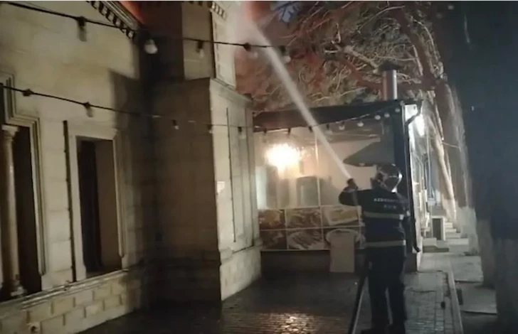 Media.az - Новости Азербайджана - На территории жилого комплекса в Хырдалане вспыхнул пожар