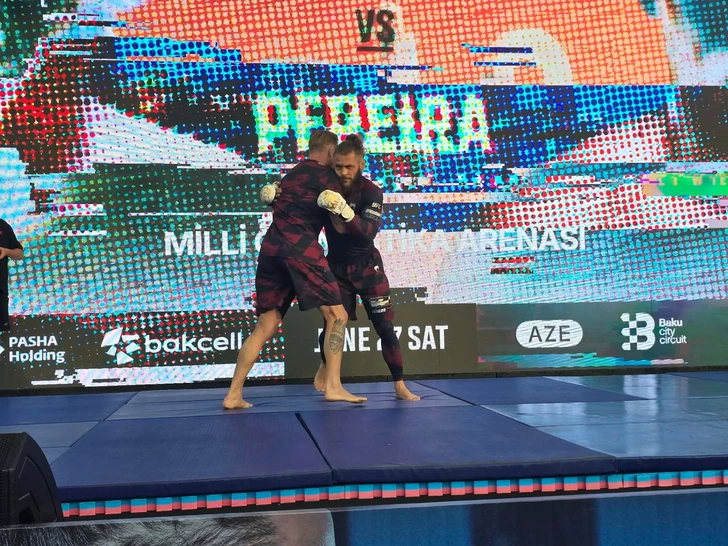 Media.az - Новости Азербайджана - Звезды UFC провели открытую тренировку на Бакинском бульваре