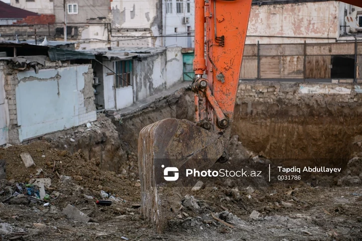 В Наримановском районе Баку на первом этапе планируют снести 15 зданий