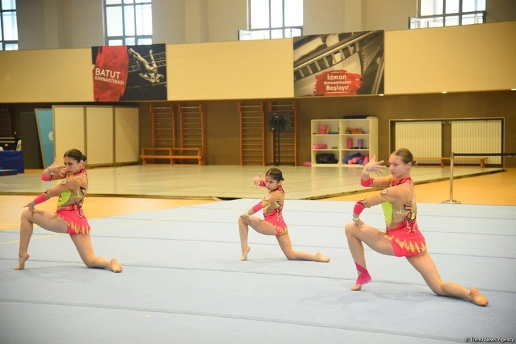 Проходит заключительный день соревнований первенства Азербайджана по акробатической гимнастике