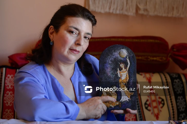 Media.az - Новости Азербайджана - Восточная литература в технике микромозаики: уникальное творчество азербайджанского мастера