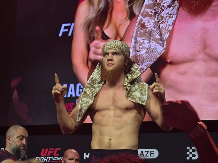 Media.az - Новости Азербайджана - Перед UFC Fight Night в Баку состоялись торжественная церемония взвешивания и битва взглядов
