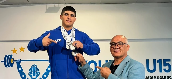 Азербайджанский тяжелоатлет выиграл три серебряные медали на Евро