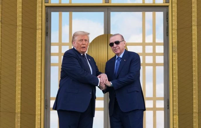 Трамп на саммите НАТО заявил о намерении снять санкции с Турции