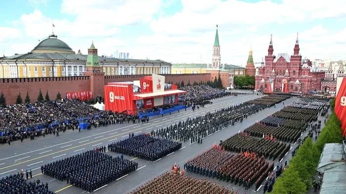 Россия отметила 81-ю годовщину Победы над фашизмом военным парадом