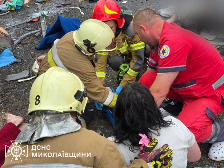 Media.az - Новости Азербайджана - Смертельное ДТП в Украине: 12 человек погибли при столкновении микроавтобуса и грузовика