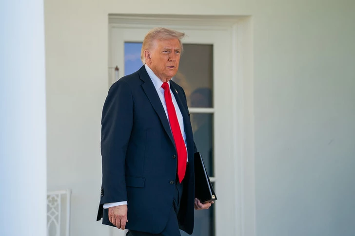 Трамп: Я выгнал Эпштейна из своего клуба, потому что считал его извращенцем
