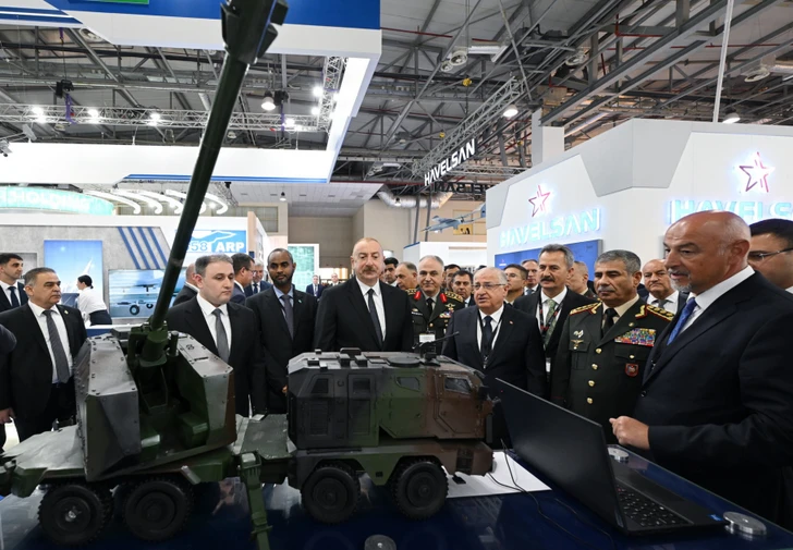 Media.az - Новости Азербайджана - Президент Ильхам Алиев ознакомился с V выставкой ADEX-2024 и выставкой Securex Caspian