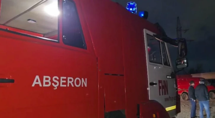 Media.az - Новости Азербайджана - Пожар на трассе Баку–Сумгайыт: пострадали мебельные цеха и автомастерская