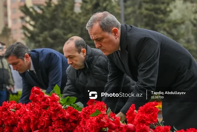 Media.az - Новости Азербайджана - Официальные лица государства и правительства чтят память жертв Ходжалинского геноцида