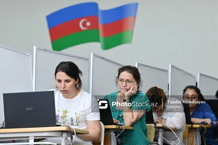 Госагентство прокомментировало слухи о передаче часов азербайджанского языка в русском секторе