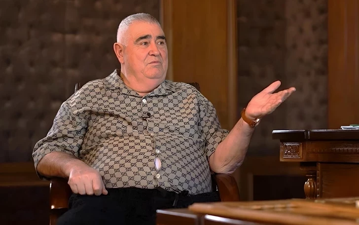 Две жены и развод, которого не было: откровения Шарурлу Исфандияра