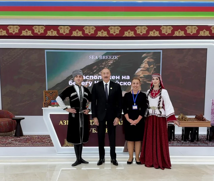 Media.az - Новости Азербайджана - Азербайджанский стенд на саммите СНГ: ковры и кялагаи